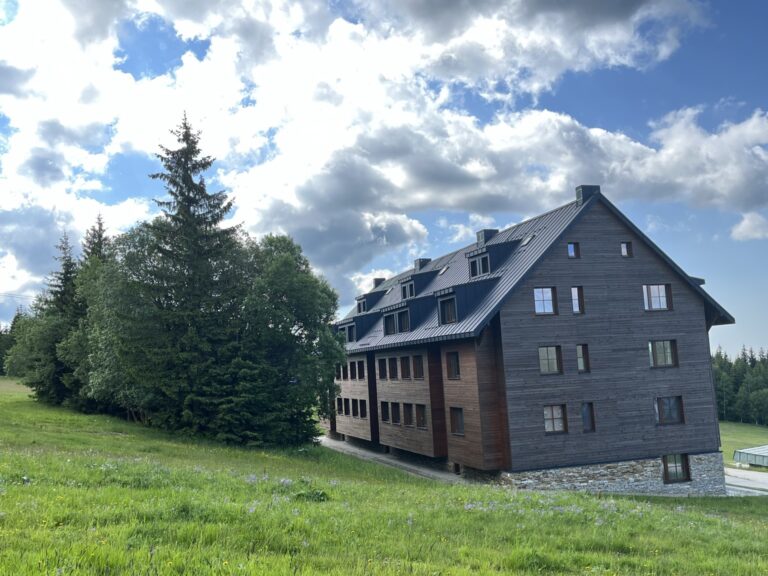 Apartmánový dům O18 Kleč