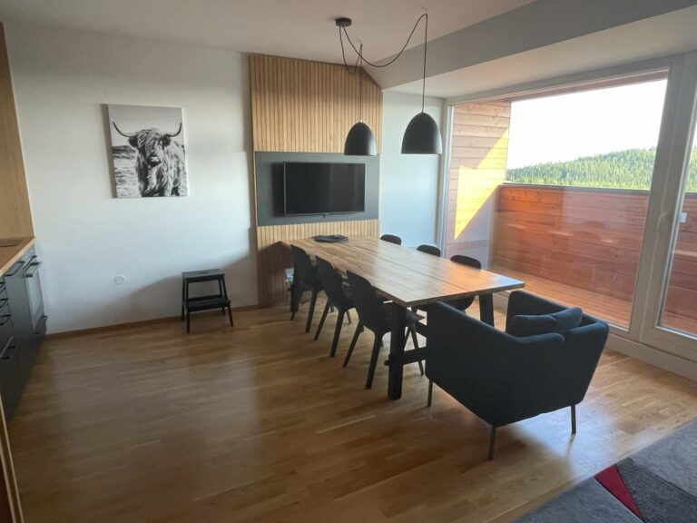 Jídelní kout v apartmánu O18 Kleč